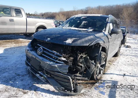 2024 Volkswagen Tiguan 2.0T Sel R-Line из США, поврежденный, VIN 3VV4B7AX6RM072185